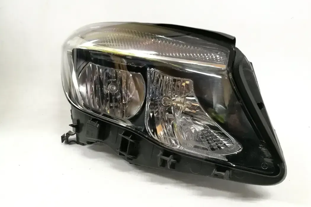 a1569061200   headlight